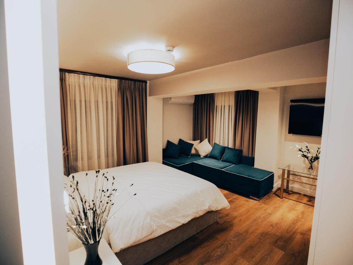 Hotel Romeo Корча Екстер'єр фото